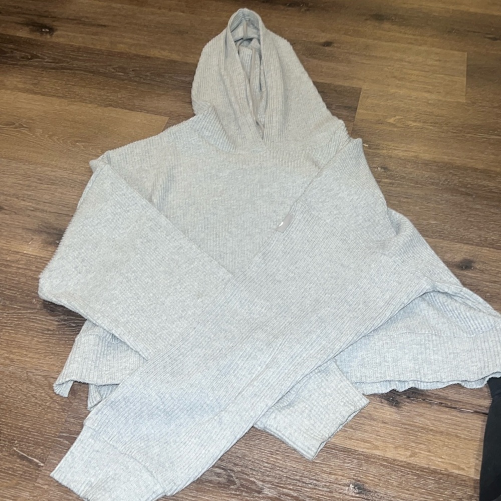 Alo yoga hoodie Large